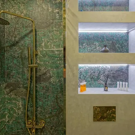 Kua Luxury Loft Coresi Apartamento