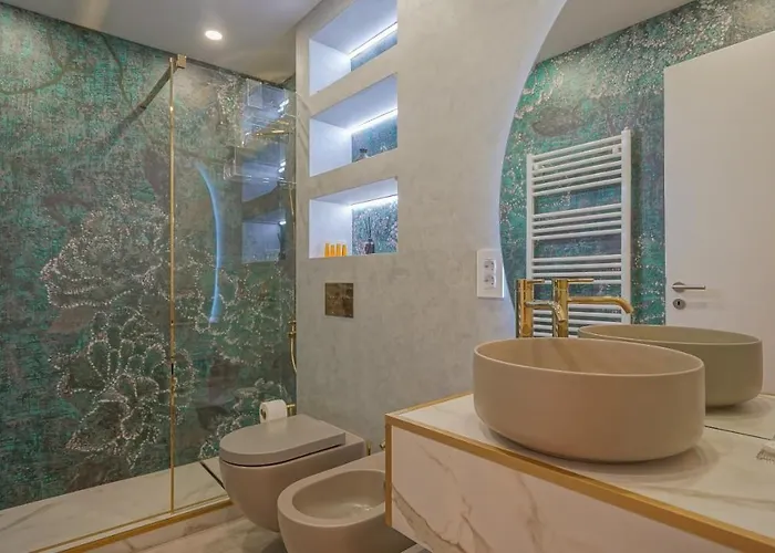 Kua Luxury Loft Coresi Apartment