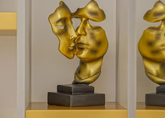 Kua Luxury Loft Coresi Apartment *